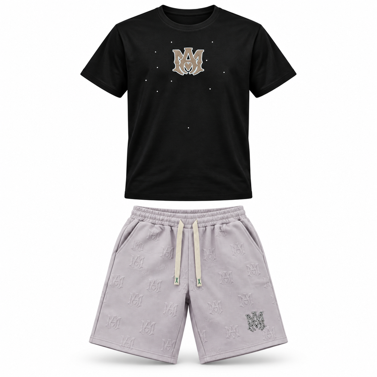 Conjunto de camiseta negra y short gris lila con monograma