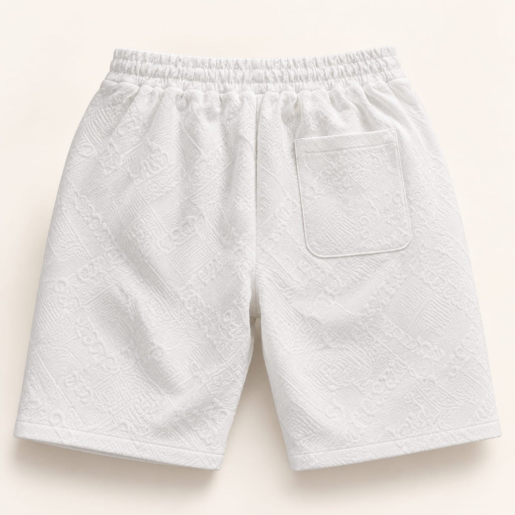 Short blanco con textura en relieve