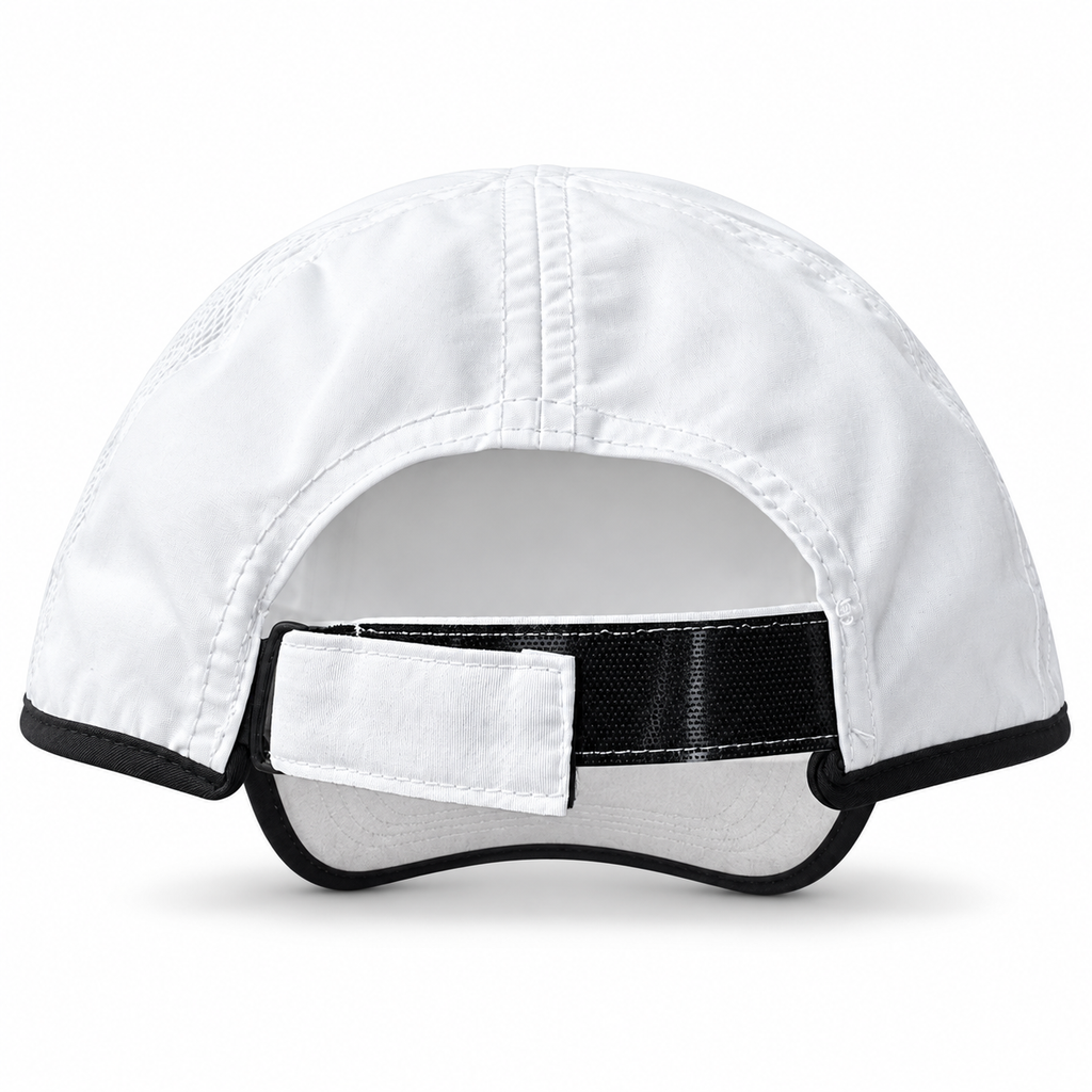 Gorra blanca minimalista